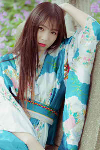 蛇女孩
